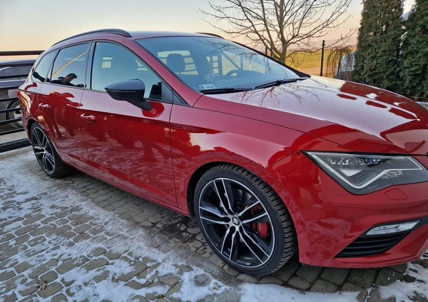 Seat Leon cena 96000 przebieg: 80000, rok produkcji 2018 z Krapkowice małe 154